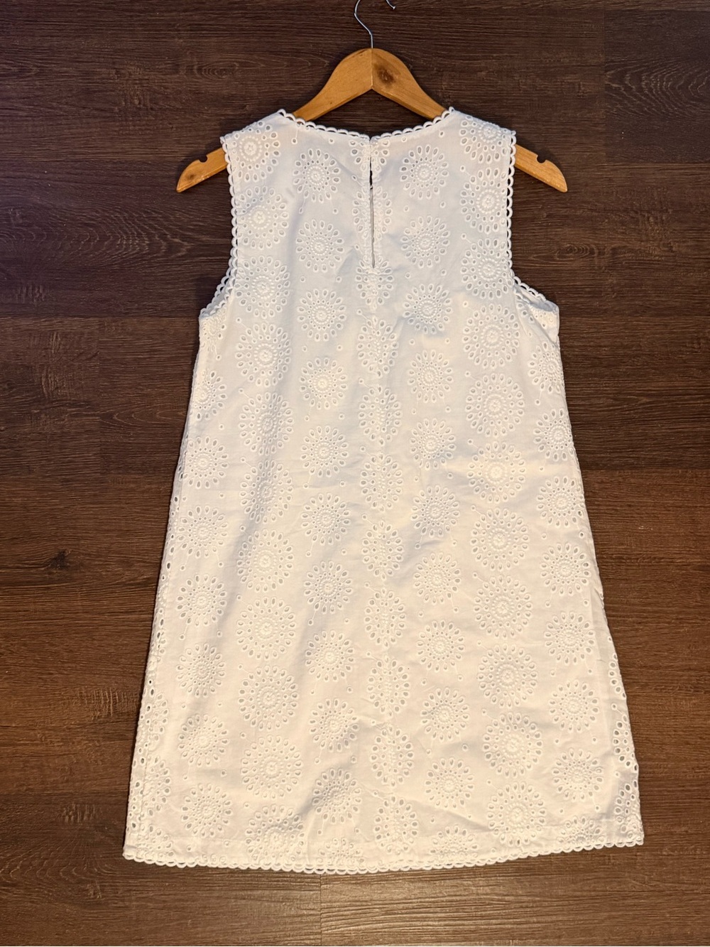 On 34th Classic White Eyelet Midi Dress for Women - Picture 2 of 8